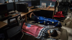 投资股票配资|苹果和Meta计划一年内将推出混合现实头盔 未来能取代手机？