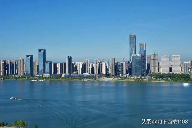 几十年来 湖南省与时俱进一共提出了五种发展战略 大家觉得如何